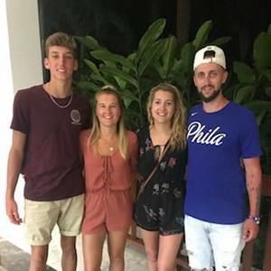 Meet your Posher, Joey